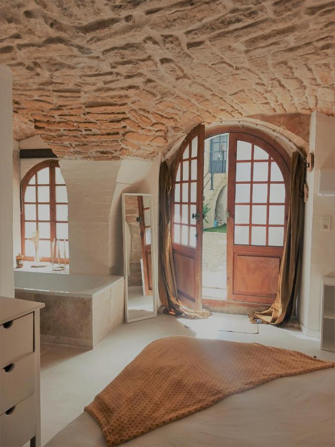 Bed and Breakfast La Cachette Aigues-Vives  Exterior foto