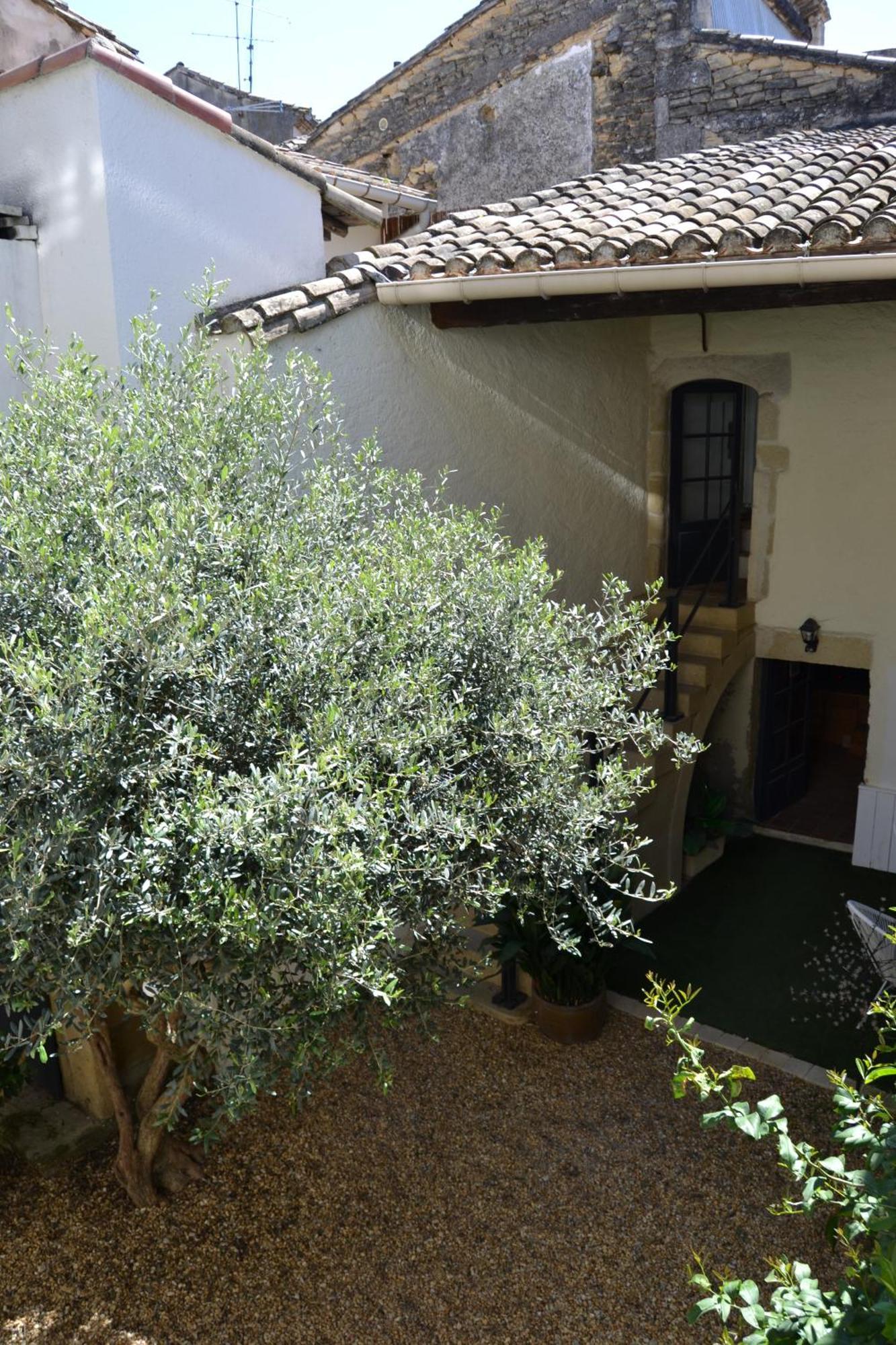 Bed and Breakfast La Cachette Aigues-Vives  Exterior foto